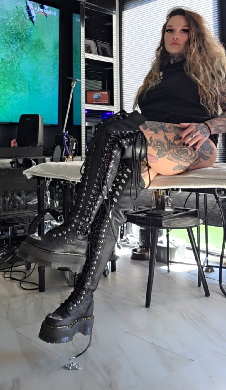 Rachelle  : rachelle-1775381804_glrl8pexoaauzfx.jpeg