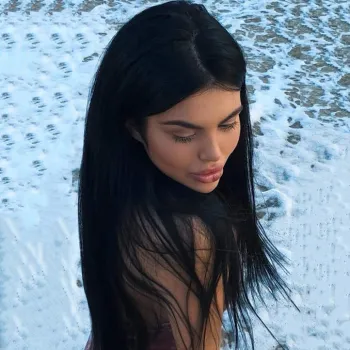 Berliner Erotikmodell Suzan - BEGLEITSERVICE