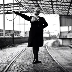 Berliner Erotikmodell Domina Maxime Takai - DOMINANT-BIZARR