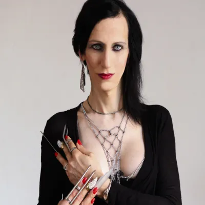 Berliner Domina / Bizarrlady Mistress Lilien Coss - Dominas & Bizarrladies