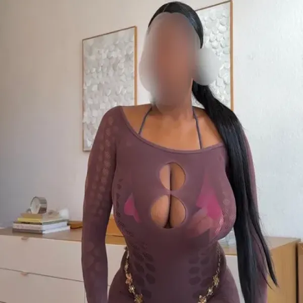 Berliner Erotikmodell Fiona - PRIVATMODELLE