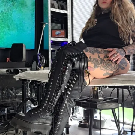 Berliner Erotikmodell Rachelle  - PRIVATMODELLE