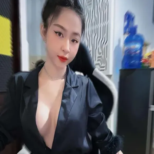 Sex Huren Berlin: Erotikmodell Asia Girly - ASIAHUREN