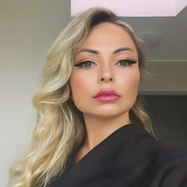 Sexinserate Berlin - Tipp: erotikportal/dominant-bizarr/dominas/bizarrlady-camellia-poison2/bilder/bizarrlady-camellia-poison-im-atrium-berlin-bild-11.webp