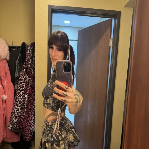 Sex Huren Berlin: Erotikmodell Jessy - HOBBYHUREN